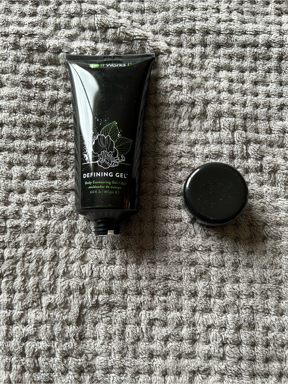 NWT It Works Defining Gel